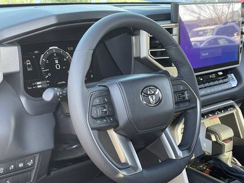 New 2026 Toyota Tundra Limited AWD/4WD image 12