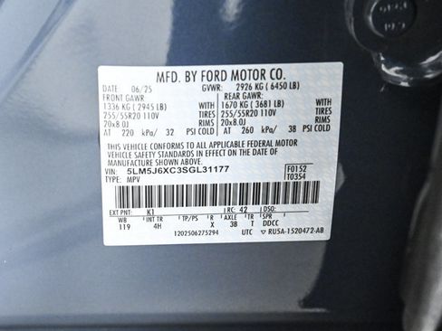 Used 2025 Lincoln Aviator AWD w/ Equipment Group 101A image 27