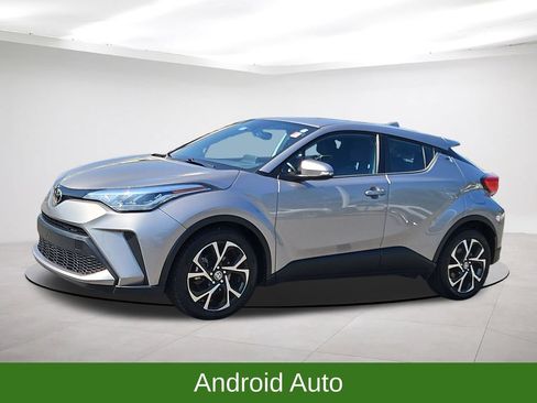 Used 2020 Toyota C-HR XLE FWD image 3