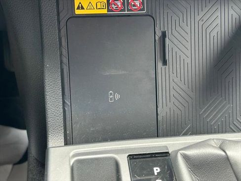 Certified 2025 Toyota 4Runner Limited AWD/4WD image 33