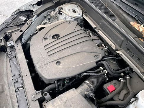 Used 2024 Volvo XC60 B5 Ultimate image 43