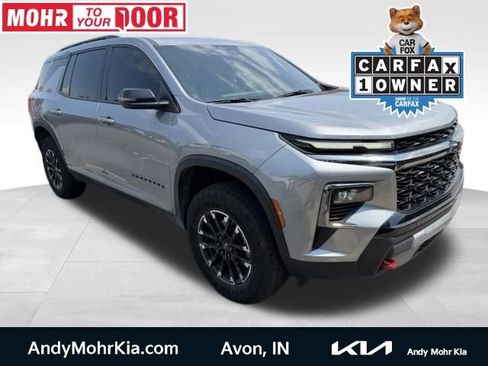 Used 2025 Chevrolet Traverse Z71 w/ LPO, Floor Liner Package AWD/4WD image 1