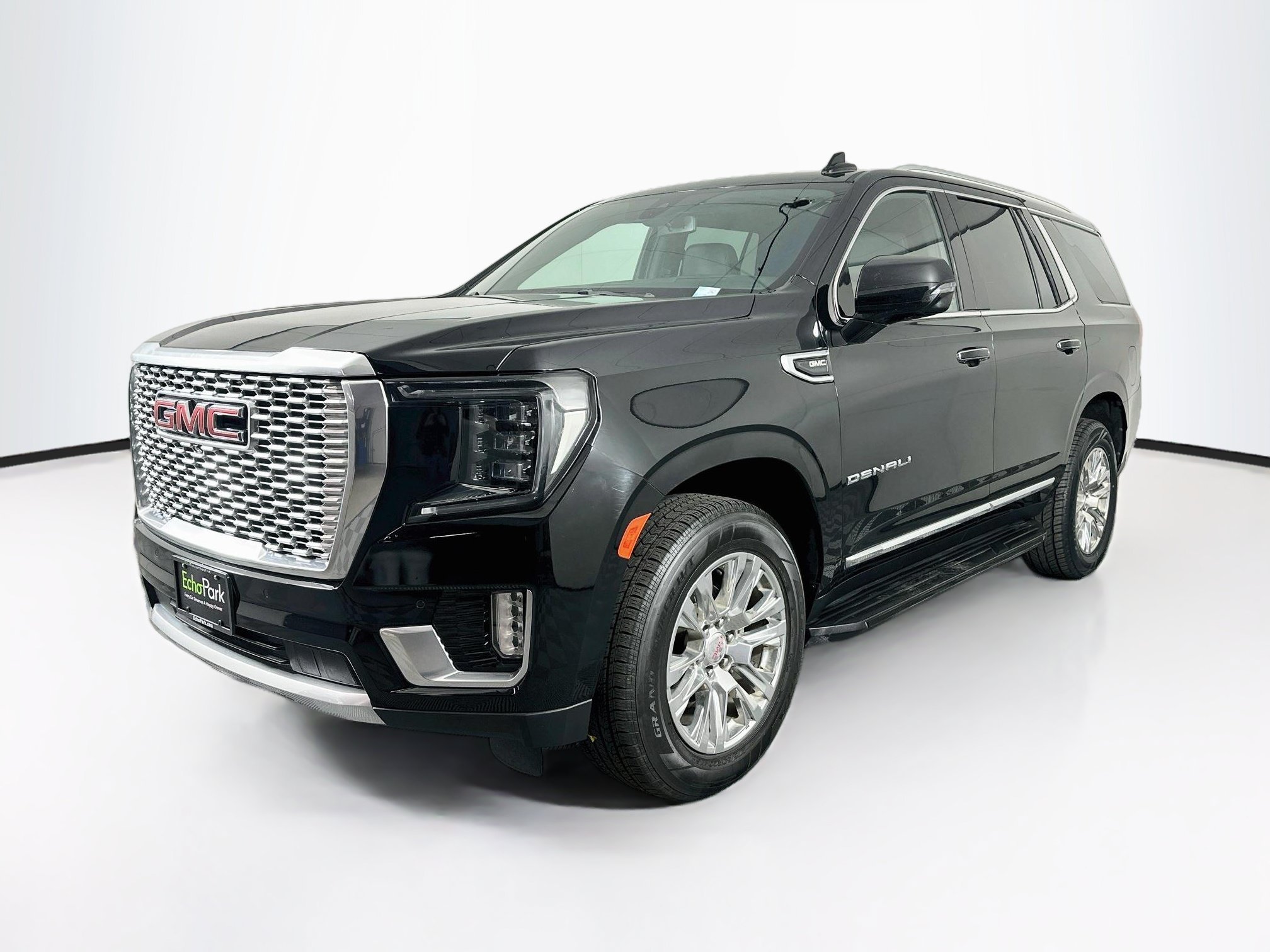Used 2021 GMC Yukon Denali AWD/4WD image 3