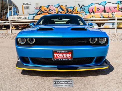 Used 2023 Dodge Challenger SRT Hellcat RWD image 3
