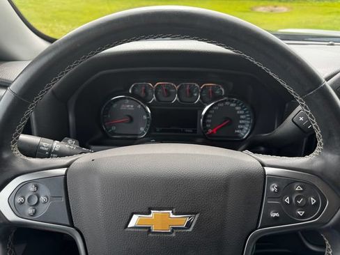Used 2017 Chevrolet Silverado 1500 LT w/ Midnight Edition AWD/4WD image 22