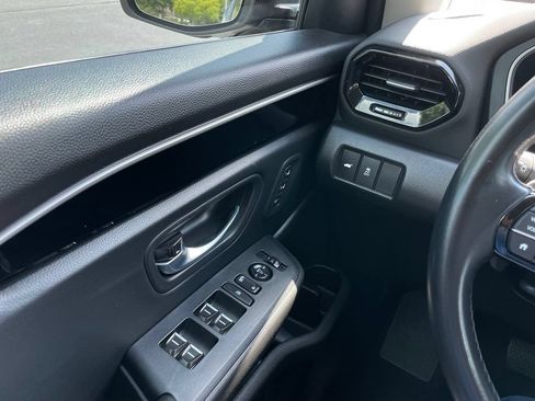 Certified 2025 Honda Pilot EX-L image 22