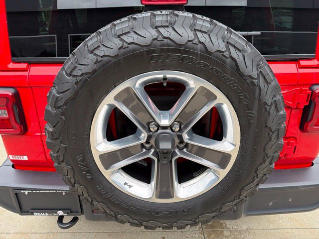 Certified 2020 Jeep Wrangler Unlimited Sahara w/ LED Lighting Group AWD/4WD image 11