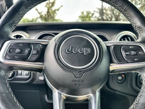 Used 2021 Jeep Wrangler Unlimited Rubicon AWD/4WD image 33