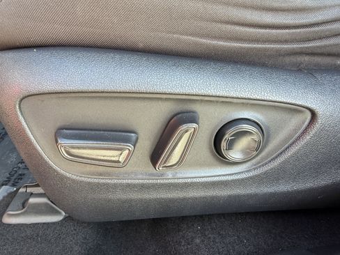 Used 2019 Toyota RAV4 XLE w/ Convenience Package image 15