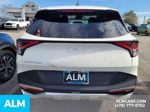 Used 2024 Kia Sportage LX image 6