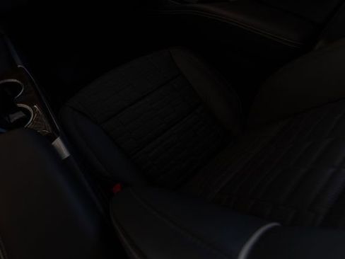 Used 2025 Cadillac Escalade Premium Luxury Platinum image 32