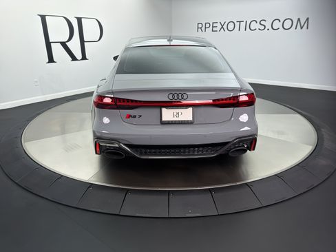 Used 2023 Audi RS 7 Sportback w/ Carbon Optic Package AWD/4WD image 4