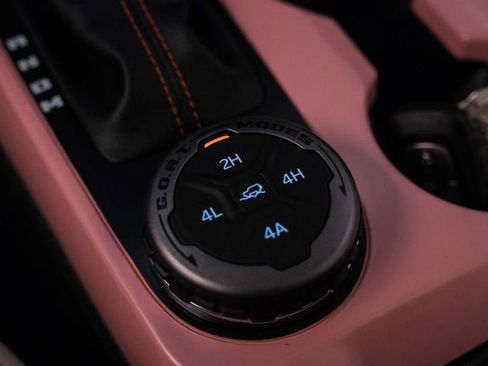 Used 2025 Ford Bronco Heritage Edition image 56