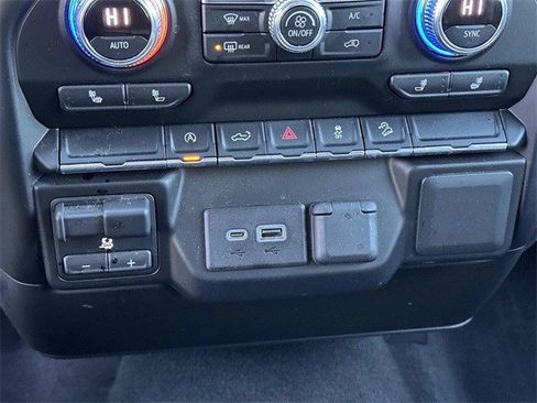 Used 2020 GMC Sierra 1500 Elevation w/ Elevation Value Package image 23