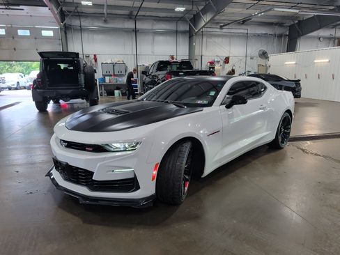 Used 2022 Chevrolet Camaro SS w/ Redline Edition RWD image 6