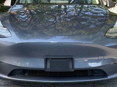 Used 2022 Tesla Model Y Long Range AWD/4WD image 10