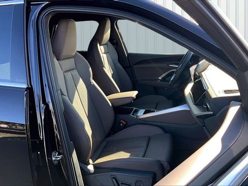 New 2025 Audi Q5 Premium Plus image 11