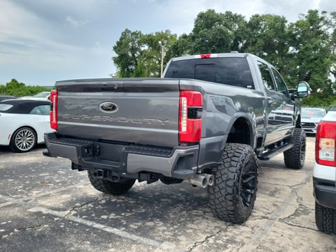 Used 2025 Ford F250 Lariat w/ Black Appearance Package AWD/4WD image 5