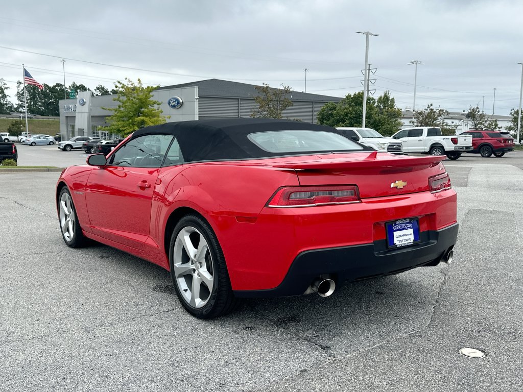 Used 2015 Chevrolet Camaro LT RWD image 5