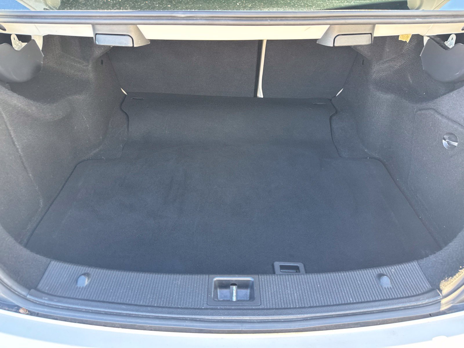 Used 2013 Mercedes-Benz C 350 Sport image 11