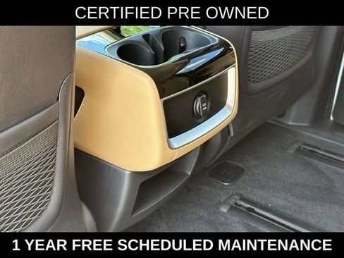 Used 2024 Kia Carnival EX FWD image 16