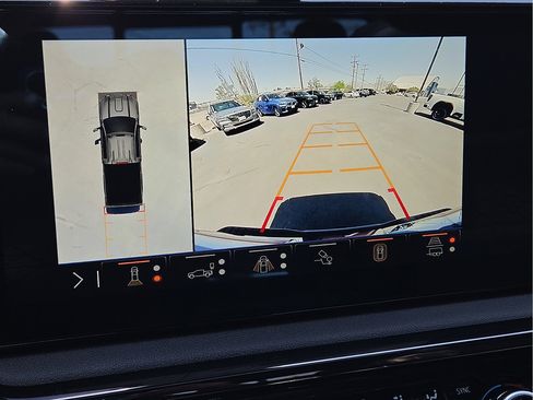 Used 2025 GMC Sierra 2500 AT4 w/ AT4 Premium Plus Package AWD/4WD image 17