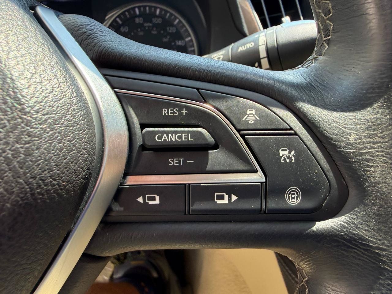 Used 2018 INFINITI Q50 Luxe w/ Sensory Package (Luxe) RWD image 31