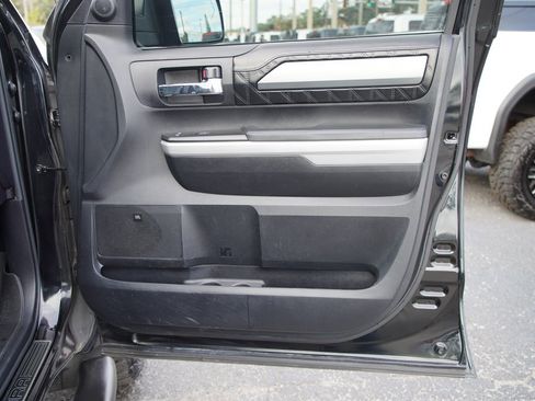 Used 2018 Toyota Tundra Platinum image 46