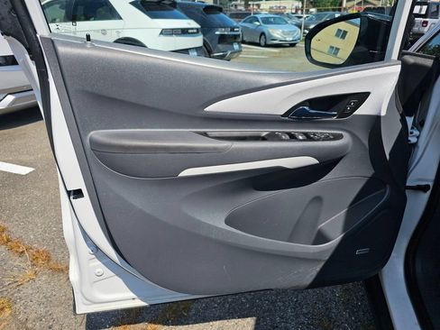 Used 2015 Volkswagen GTI 4-Door FWD image 21