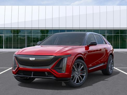 New 2026 Cadillac Lyriq V AWD/4WD image 6