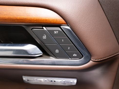 Used 2023 GMC Sierra 1500 Denali image 16