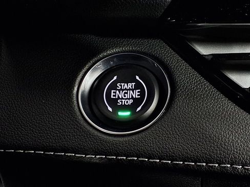 New 2026 Buick Enclave Preferred w/ Power Package AWD/4WD image 17