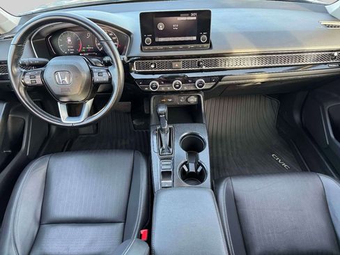 Used 2024 Honda Civic EX-L image 13