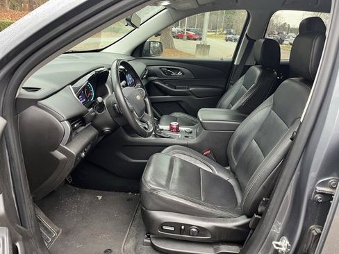 Used 2021 Chevrolet Traverse Premier image 5