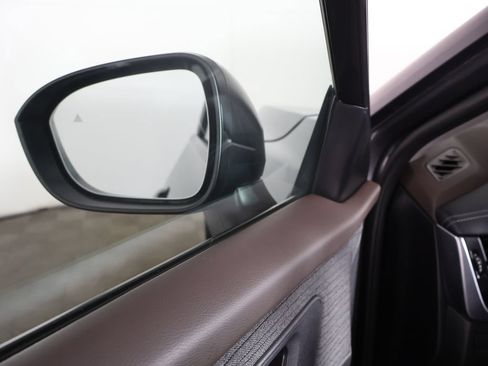 Used 2023 Nissan Rogue S AWD/4WD image 30