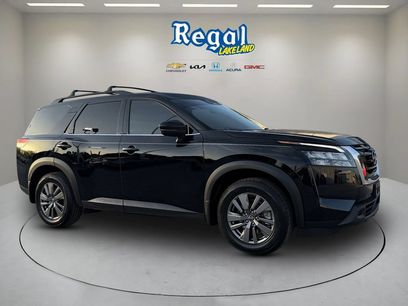 Used 2024 Nissan Pathfinder SV