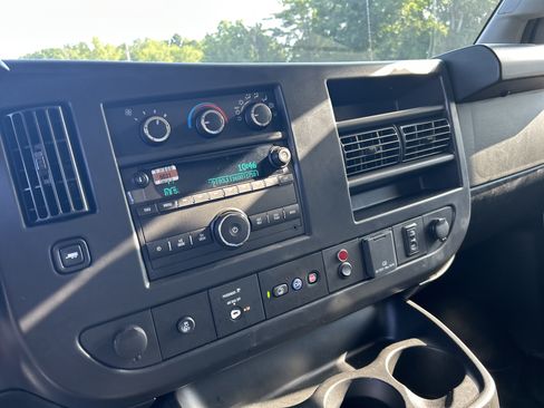 New 2026 GMC Savana 3500 w/ Power Convenience Package RWD image 18