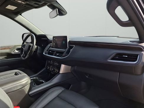 Used 2022 Chevrolet Tahoe Z71 w/ Off-Road Capability Package image 14