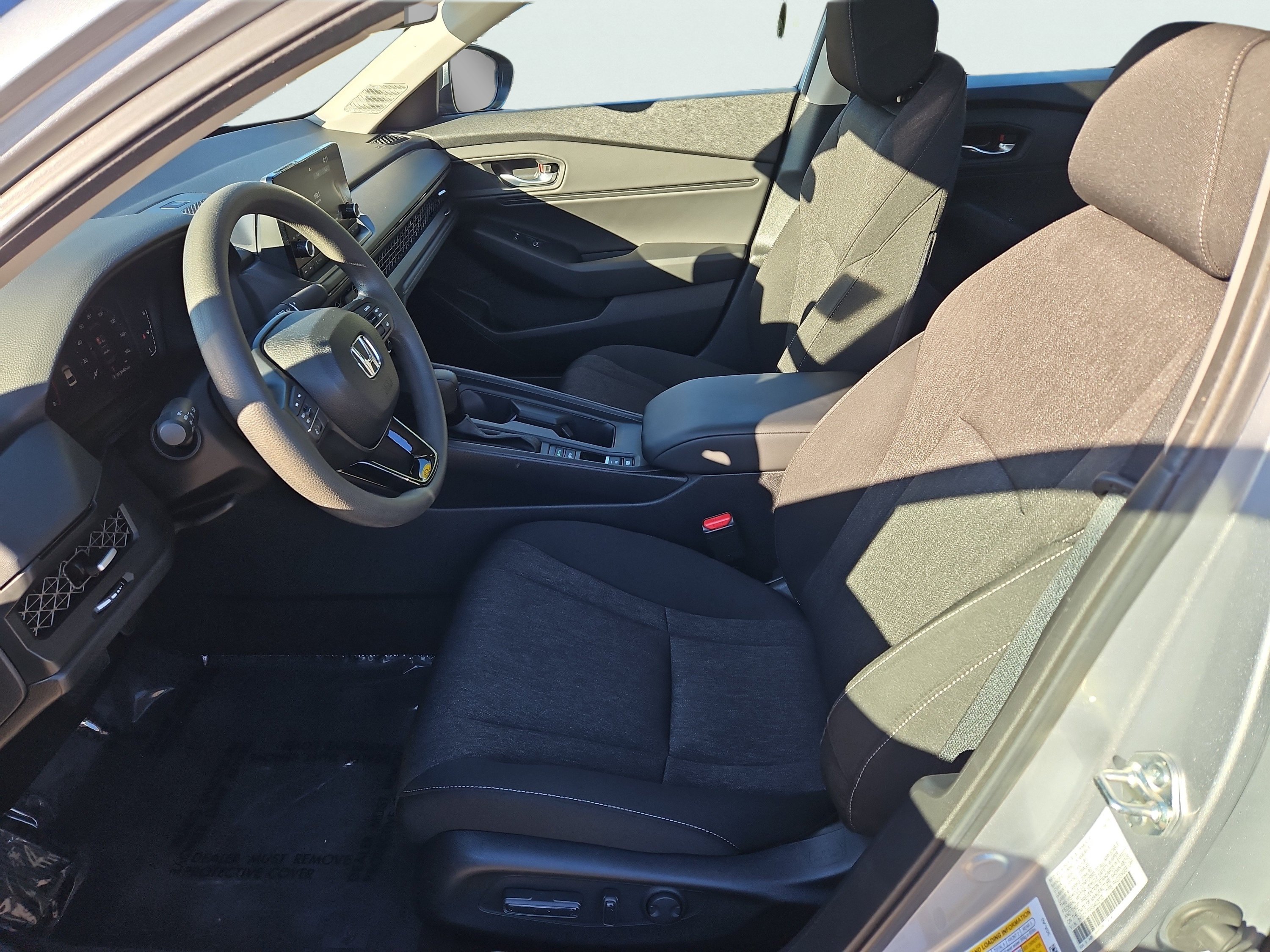 Certified 2025 Honda Accord SE image 31