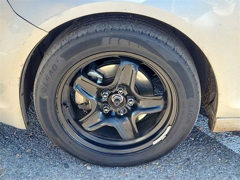 Used 2010 Chevrolet Malibu LT image 11