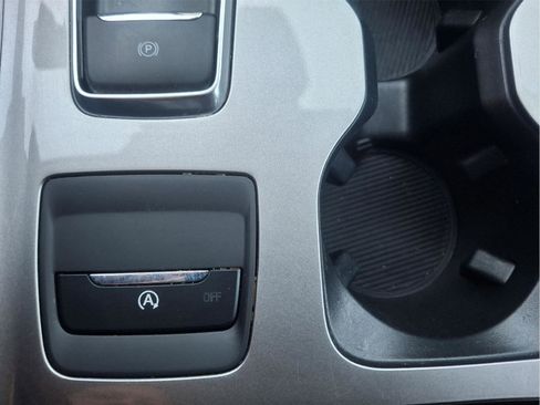 Used 2024 Ford Edge SEL w/ Convenience Package image 30