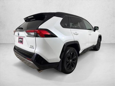 Used 2024 Toyota RAV4 XSE AWD/4WD image 4