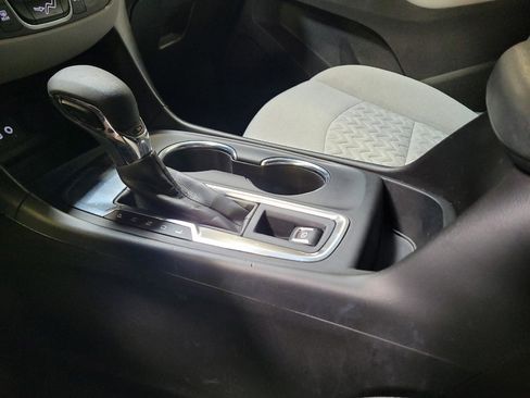 Used 2022 Chevrolet Equinox LT FWD image 26