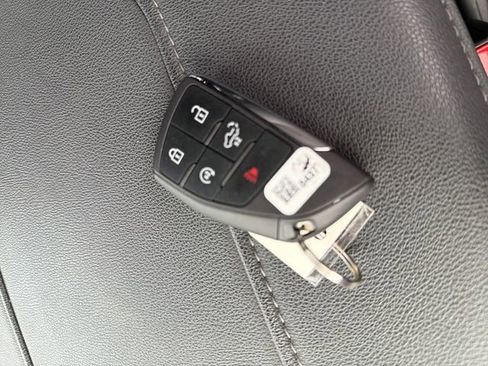 Used 2023 Chevrolet Silverado 1500 LT Trail Boss w/ Convenience Package II image 31