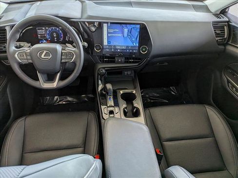 Used 2024 Lexus NX 250 FWD w/ Towing Package (2000 Lbs) image 16
