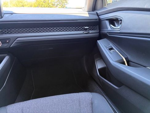 Used 2024 Honda Accord EX image 33