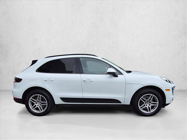 Used 2018 Porsche Macan AWD/4WD image 4