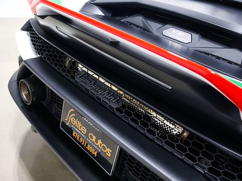 Used 2024 Lamborghini Huracan Sterrato AWD/4WD image 79