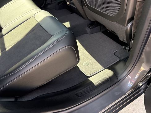 New 2026 Jeep Grand Cherokee Altitude image 24