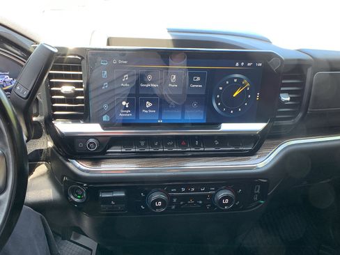 Used 2024 Chevrolet Silverado 2500 LT AWD/4WD image 17